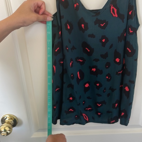 ⭐️NEW⭐️ Green and Pink Leopard Tank Top - Picture 11 of 11